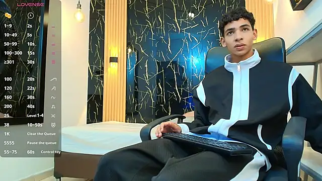 ValeriHot 1 online show from 04-05-26, 03:02