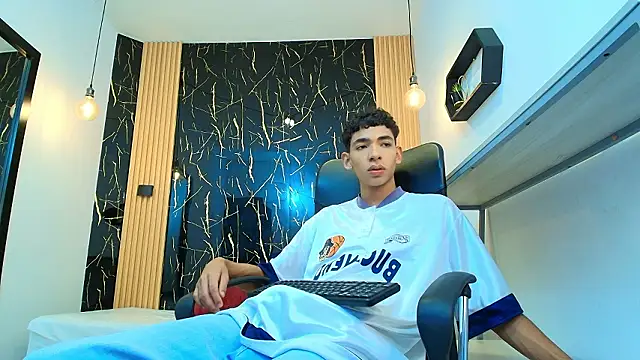 ValeriHot 1 online show from 03-20-26, 03:07