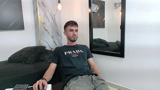 KingOfTemptation online show from 05-09-26, 02:48