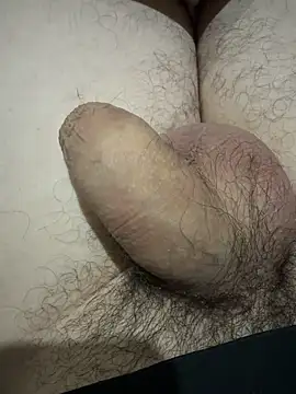 Snapshot of Adriano271299 chatting on 05-30-26, 04:52 Adriano271299 online show from 05-30-26, 04:52