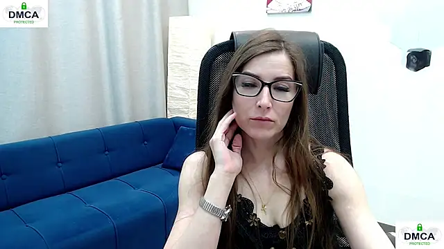 Snapshot of eva_lady chatting on 05-13-26, 08:43 eva lady online show from 05-13-26, 08:43