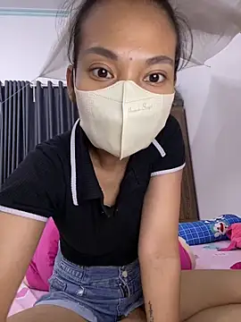 -Lilyn- online show from 03-19-26, 04:34