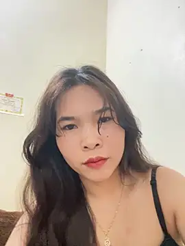 Snapshot of Lyn_baby chatting on 03-21-26, 05:52 Lyn baby online show from 03-21-26, 05:52