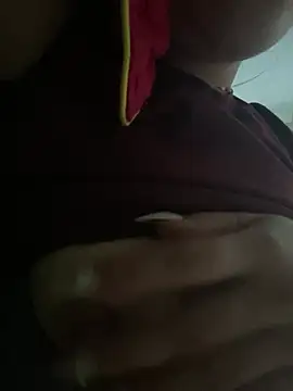 Snapshot of Lyn_baby chatting on 03-27-26, 05:16 Lyn baby online show from 03-27-26, 05:16