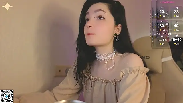 Luna Moon13 online show from 05-06-26, 03:21