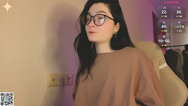 Luna Moon13 online show from 04-19-26, 01:28