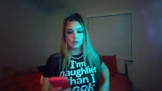 Magentavixen21 online show from 05-26-26, 08:34