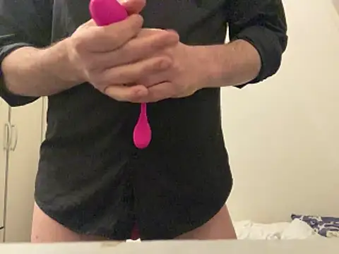 ParisSlut online show from 06-13-26, 10:40