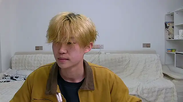 Chili-001 online show from 03-08-26, 10:07