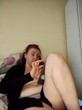 Bella-Monroe online show from 04-18-26, 05:26