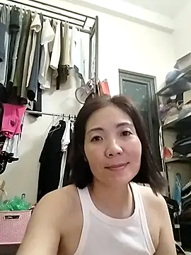 Snapshot of Miinn99 chatting on 07-06-26, 02:46 Miinn99 online show from 07-06-26, 02:46