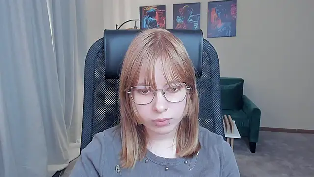 NiaHodge online show from 03-11-26, 12:32