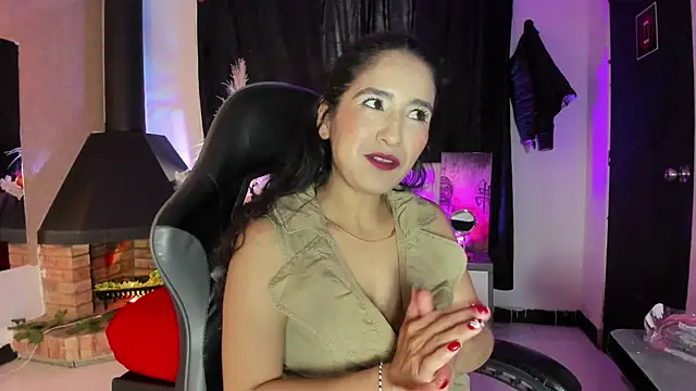 Snapshot of Vicky_Angeel chatting on 05-12-26, 01:39 Vicky Angeel online show from 05-12-26, 01:39