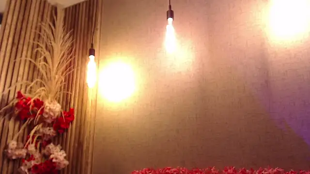 Vicky Angeel online show from 04-14-26, 01:27