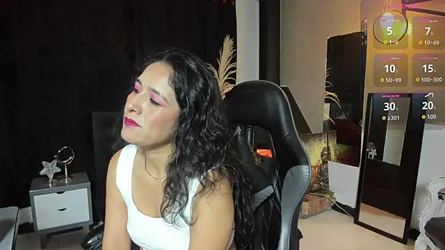 Snapshot of Vicky_Angeel chatting on 07-19-26, 02:42 Vicky Angeel online show from 07-19-26, 02:42