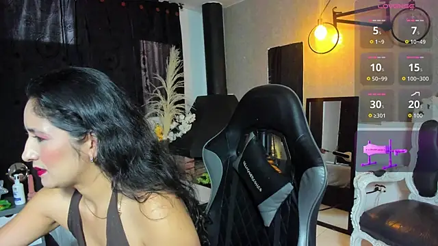 Snapshot of Vicky_Angeel chatting on 07-19-26, 02:47 Vicky Angeel online show from 07-19-26, 02:47