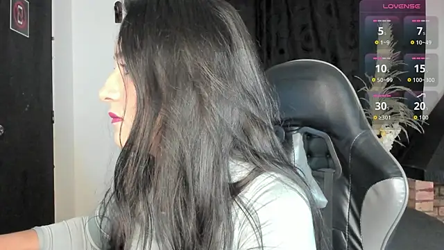 Snapshot of Vicky_Angeel chatting on 06-28-26, 03:24 Vicky Angeel online show from 06-28-26, 03:24
