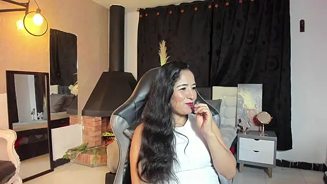 Snapshot of Vicky_Angeel chatting on 06-04-26, 03:55 Vicky Angeel online show from 06-04-26, 03:55