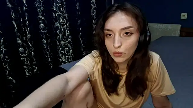 CindyLight online show from 04-18-26, 05:59
