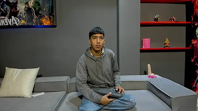 Ender h0tt online show from 04-06-26, 01:56