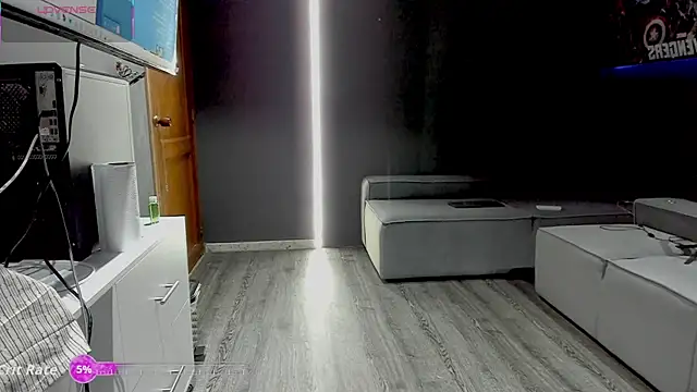 Ender h0tt online show from 05-08-26, 01:04