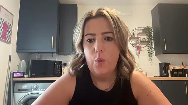 annabellewarick online show from 07-19-26, 07:10