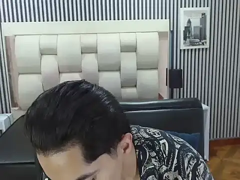 Alex Wolft online show from 04-16-26, 12:28