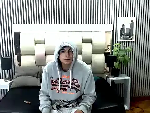 Alex Wolft online show from 05-12-26, 12:00