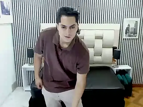 Alex Wolft online show from 05-15-26, 01:31