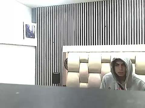 Alex Wolft online show from 05-13-26, 11:39