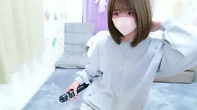Snapshot of TSU-YU chatting on 05-15-26, 10:57 TSU-YU online show from 05-15-26, 10:57