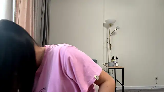 Snapshot of vixy_moon chatting on 04-09-26, 03:29 vixy moon online show from 04-09-26, 03:29