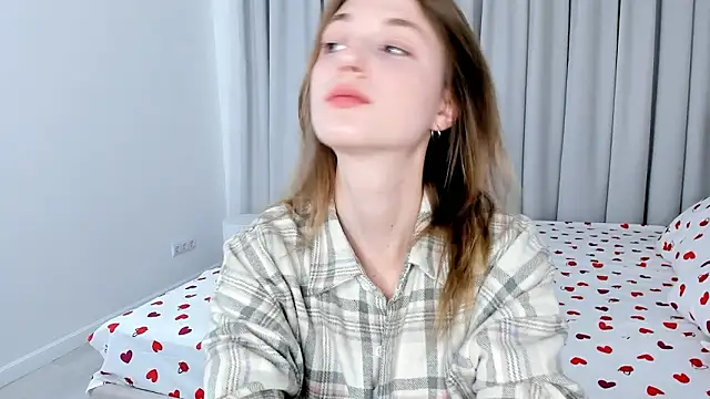 ErinnPieloch online show from 03-15-26, 07:43