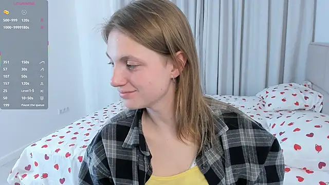 ErinnPieloch online show from 04-03-26, 07:42