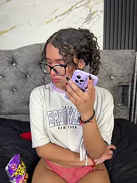 Bunny fire online show from 04-18-26, 07:58