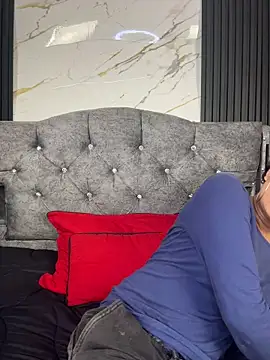 Bunny fire online show from 04-13-26, 07:07