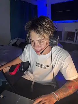 AngelLatinBoy online show from 03-28-26, 03:07