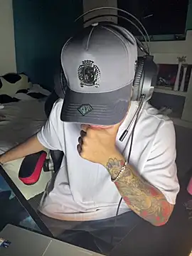 AngelLatinBoy online show from 03-29-26, 07:43