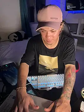 AngelLatinBoy online show from 04-07-26, 02:35