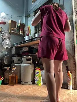 July-lovee online show from 06-19-26, 09:04