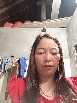 Yellow-pink online show from 04-30-26, 11:20