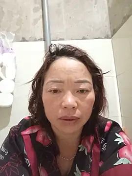 Yellow-pink online show from 06-09-26, 11:06