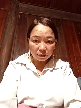 Yellow-pink online show from 04-03-26, 01:39