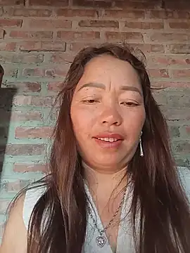 Yellow-pink online show from 05-13-26, 11:34