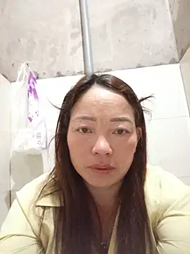 Yellow-pink online show from 06-03-26, 10:58