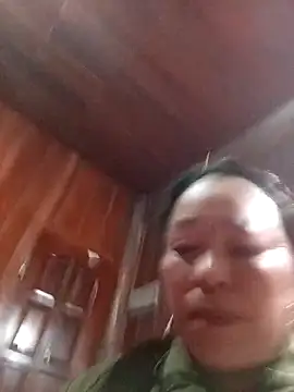 Yellow-pink online show from 03-18-26, 04:30