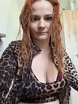 Fiebie licious  online show from 03-12-26, 10:30