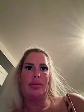 anna kournikova online show from 06-08-26, 07:58