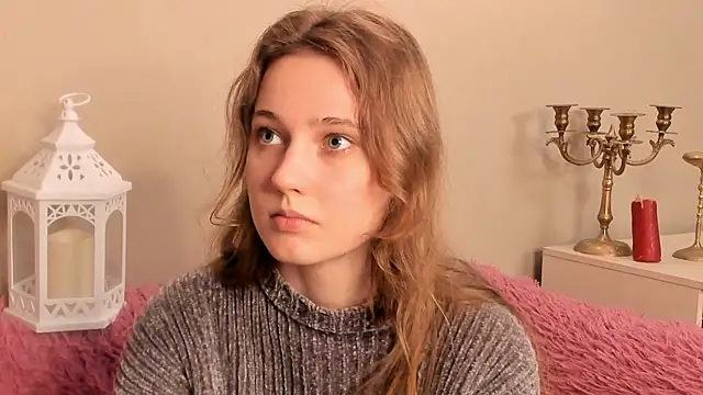 Snapshot of RubieHeiser chatting on 05-11-26, 02:45 RubieHeiser online show from 05-11-26, 02:45