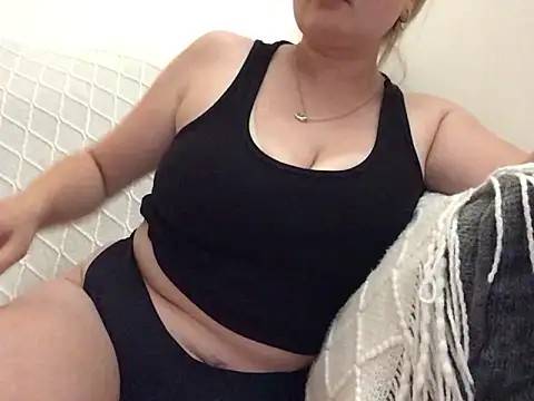 beckybooxxx online show from 06-05-26, 07:41